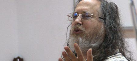 Sousse : Richard Stallman s’attaque aux formats propriétaires et le droit d’auteur